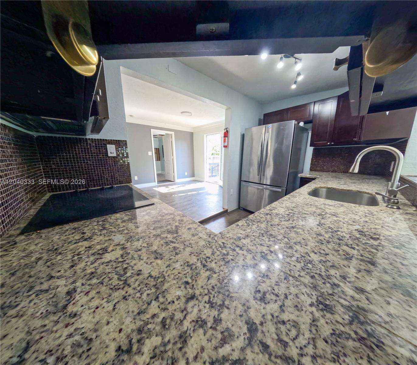 Hollywood | 2218 Harding St N/A | Picture 79