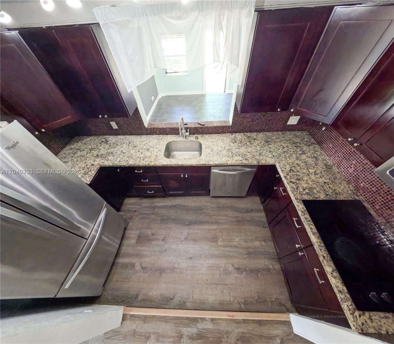 Hollywood | 2218 Harding St N/A | Picture 81
