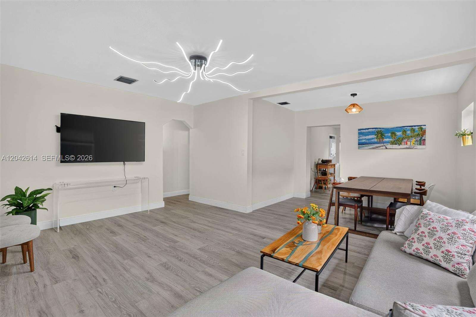 Hollywood | 2446 Mckinley St N/A | Picture 12
