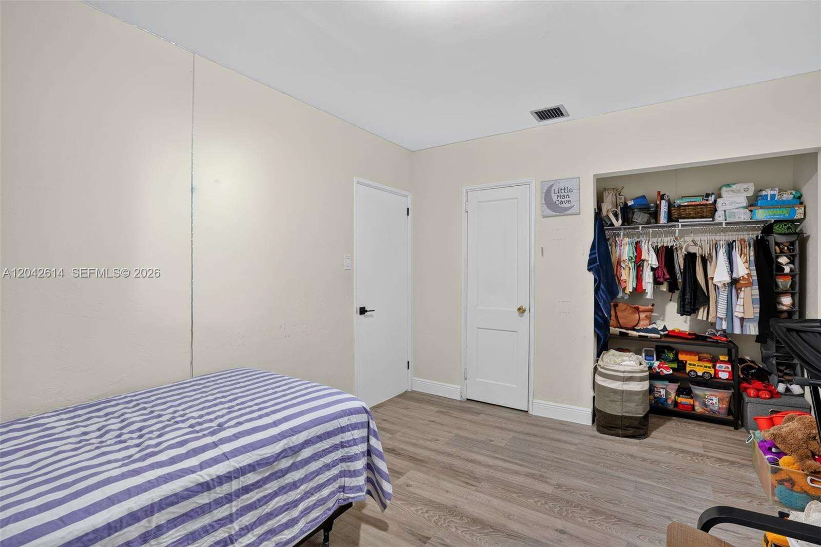 Hollywood | 2446 Mckinley St N/A | Picture 25