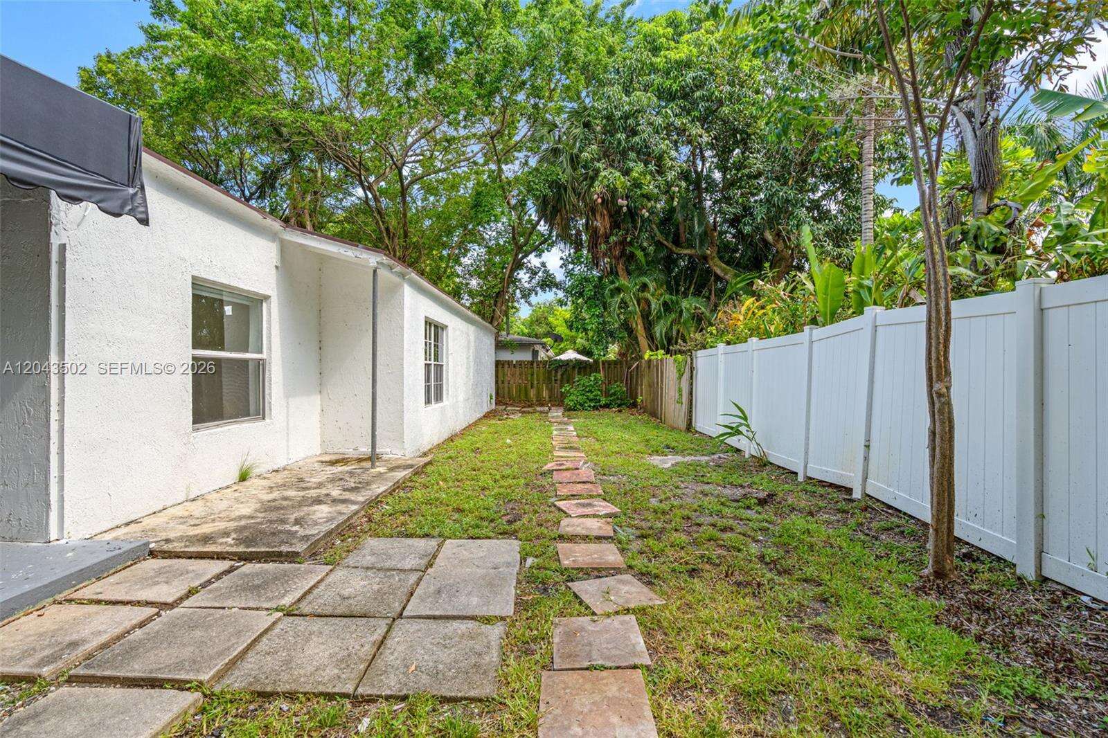 Fort Lauderdale | 1521 5th Ter N/A | Picture 12