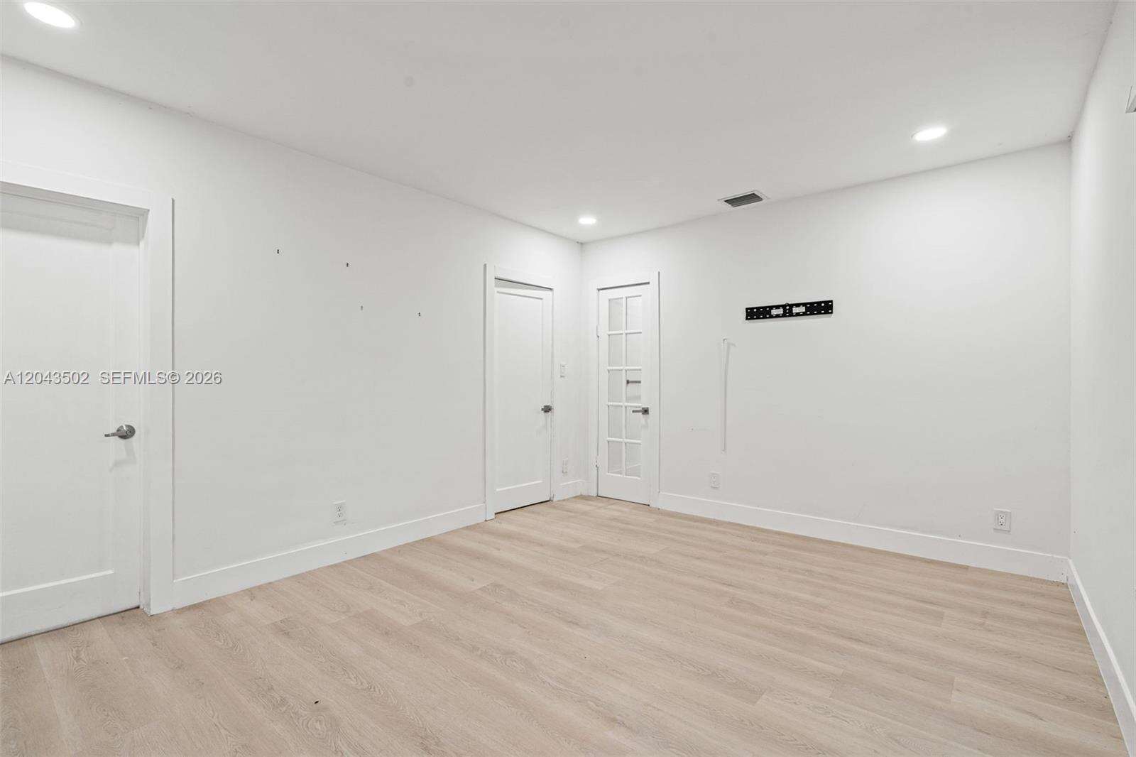 Fort Lauderdale | 1521 5th Ter N/A | Picture 36