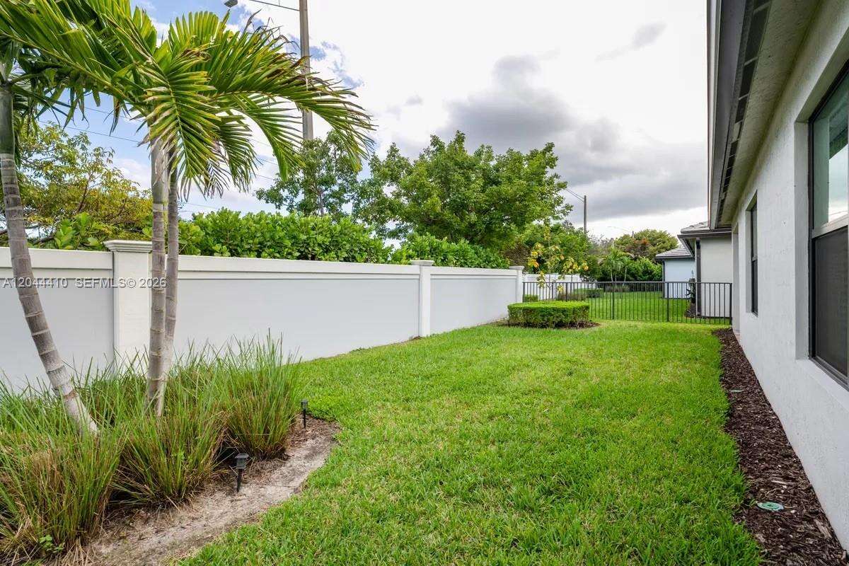 Lauderdale Lakes | 2940 Shortleaf Ave N/A | Picture 21
