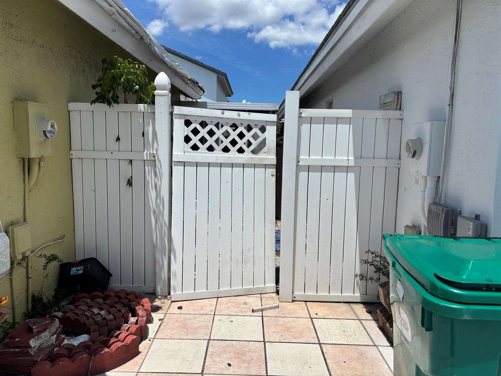 Miami Gardens | 18476 52nd N/A | Picture 4