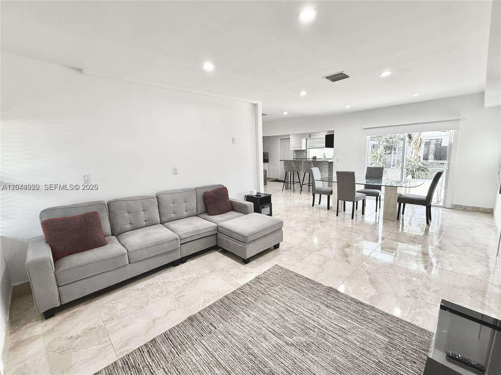 Miami | 947 149th St N/A | Picture 14
