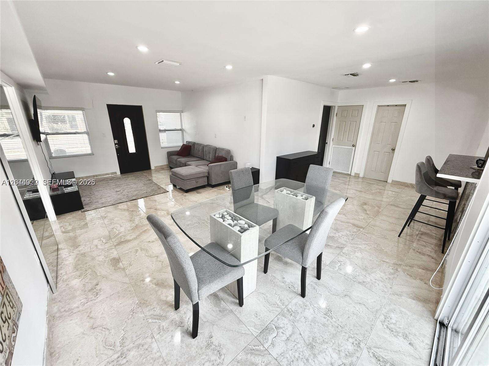 Miami | 947 149th St N/A | Picture 16