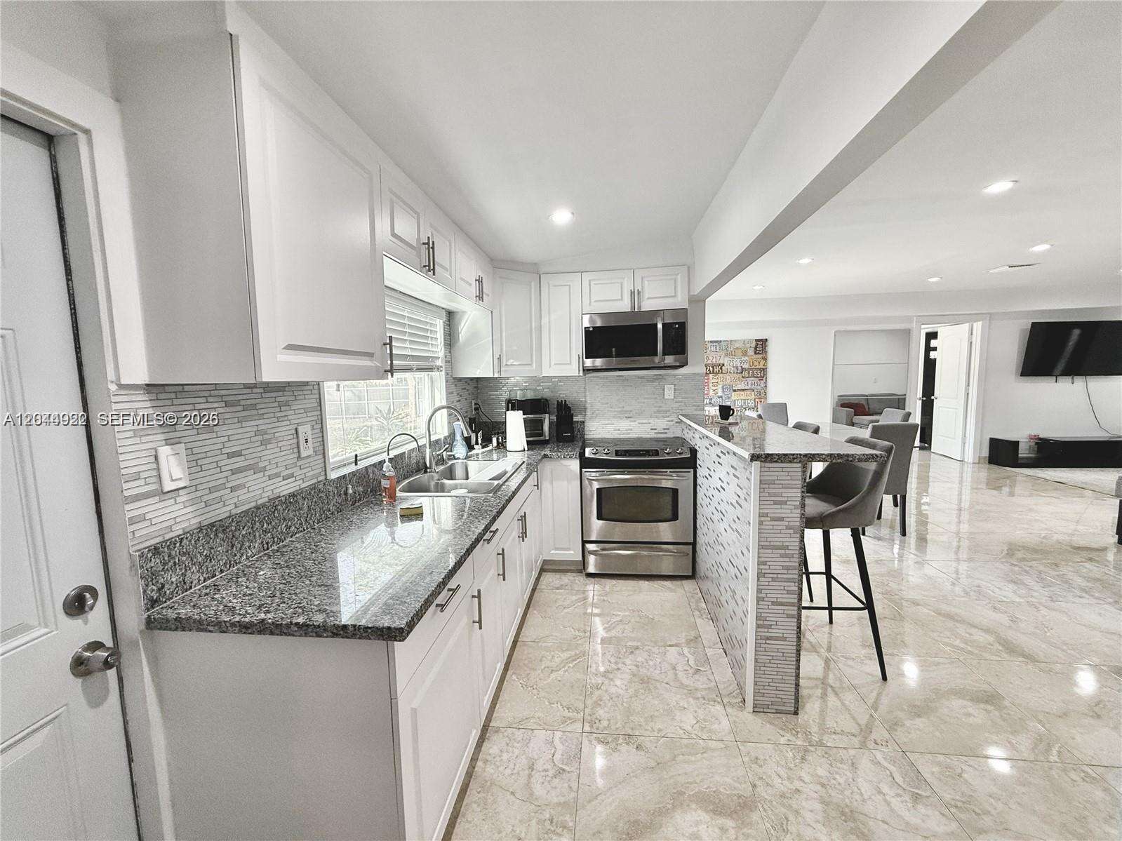 Miami | 947 149th St N/A | Picture 18