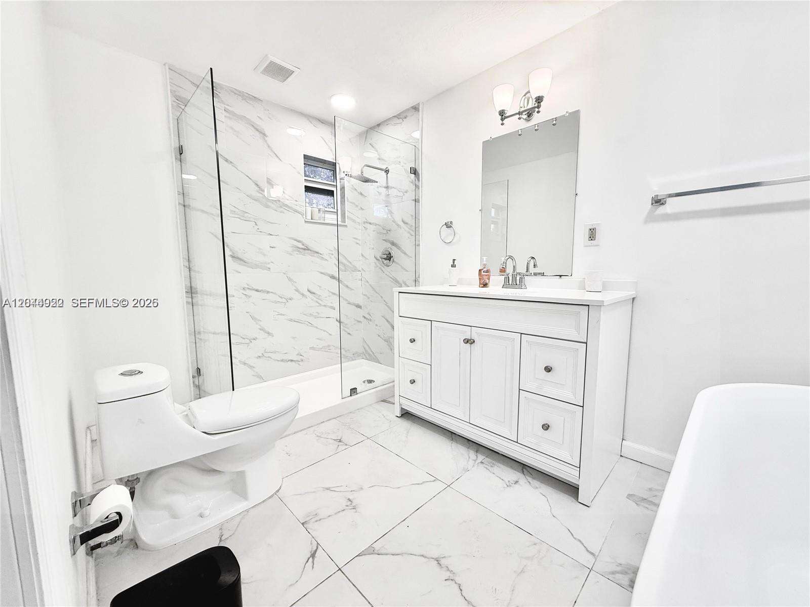 Miami | 947 149th St N/A | Picture 21