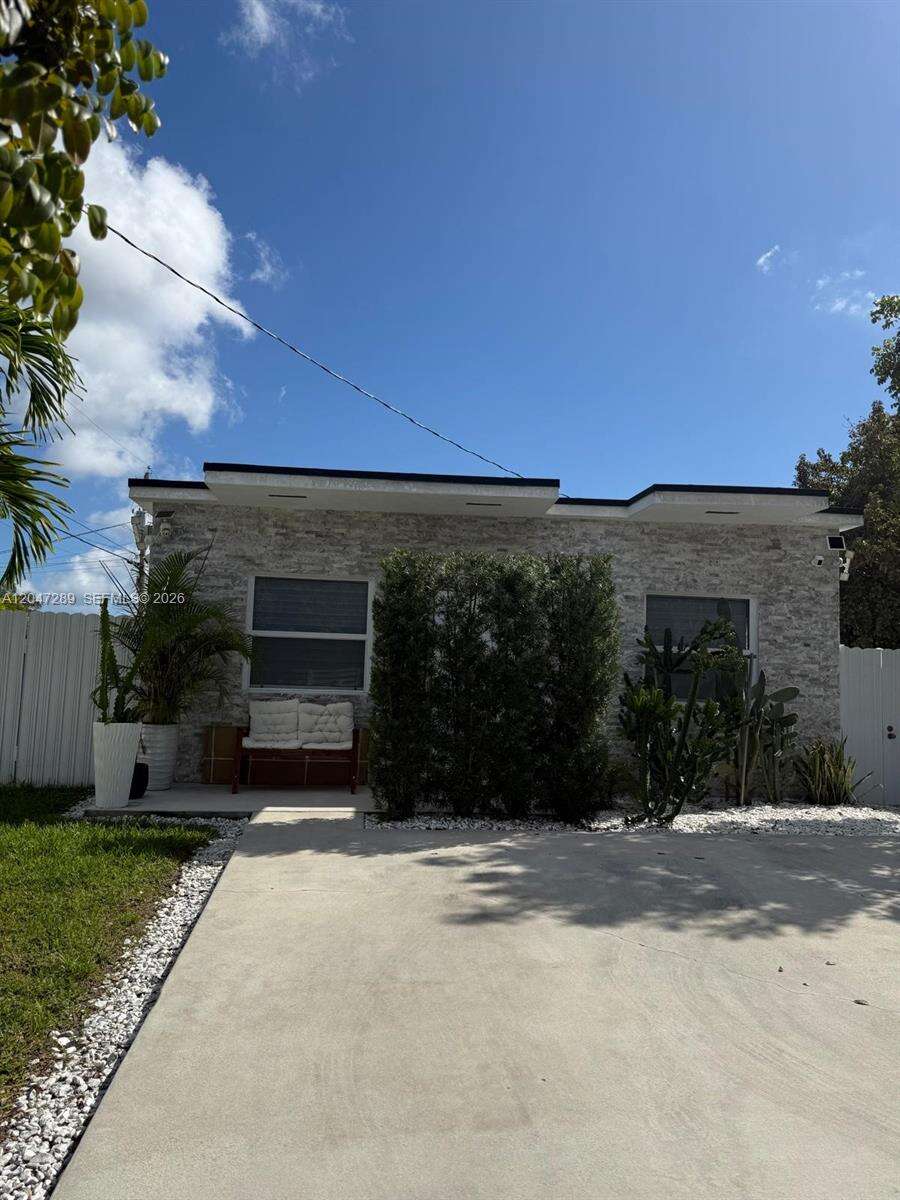 Miami | 5629 31st Ave N/A | Picture 1