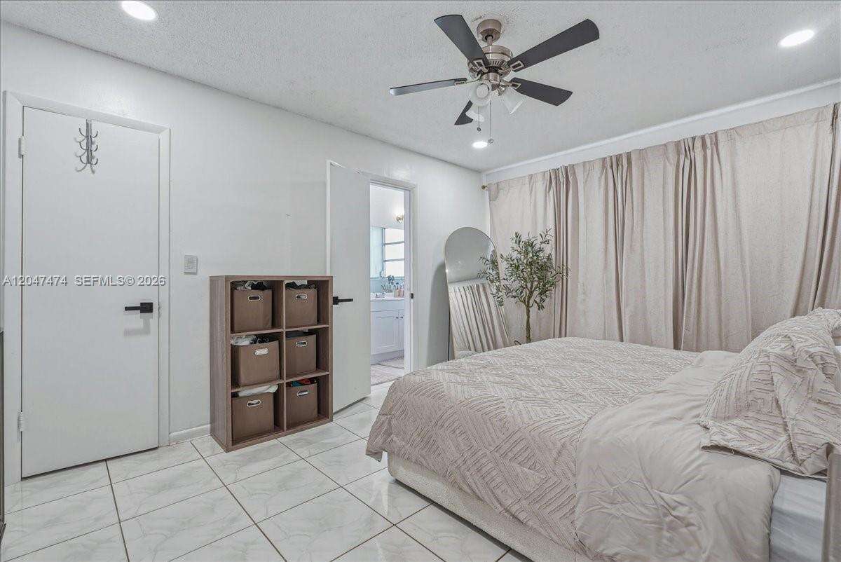 Hialeah |   N/A | Picture 11