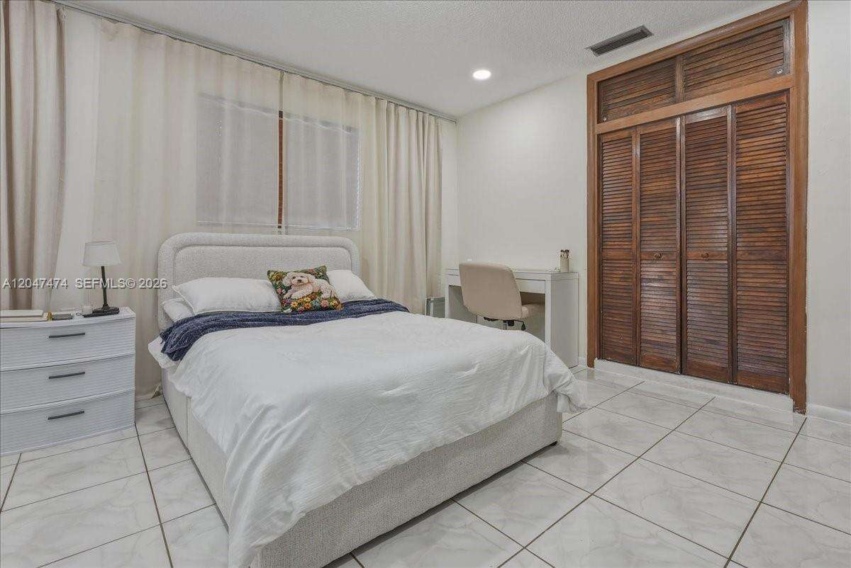 Hialeah |   N/A | Picture 14