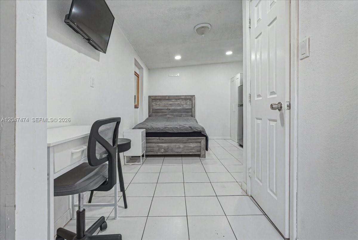 Hialeah |   N/A | Picture 18