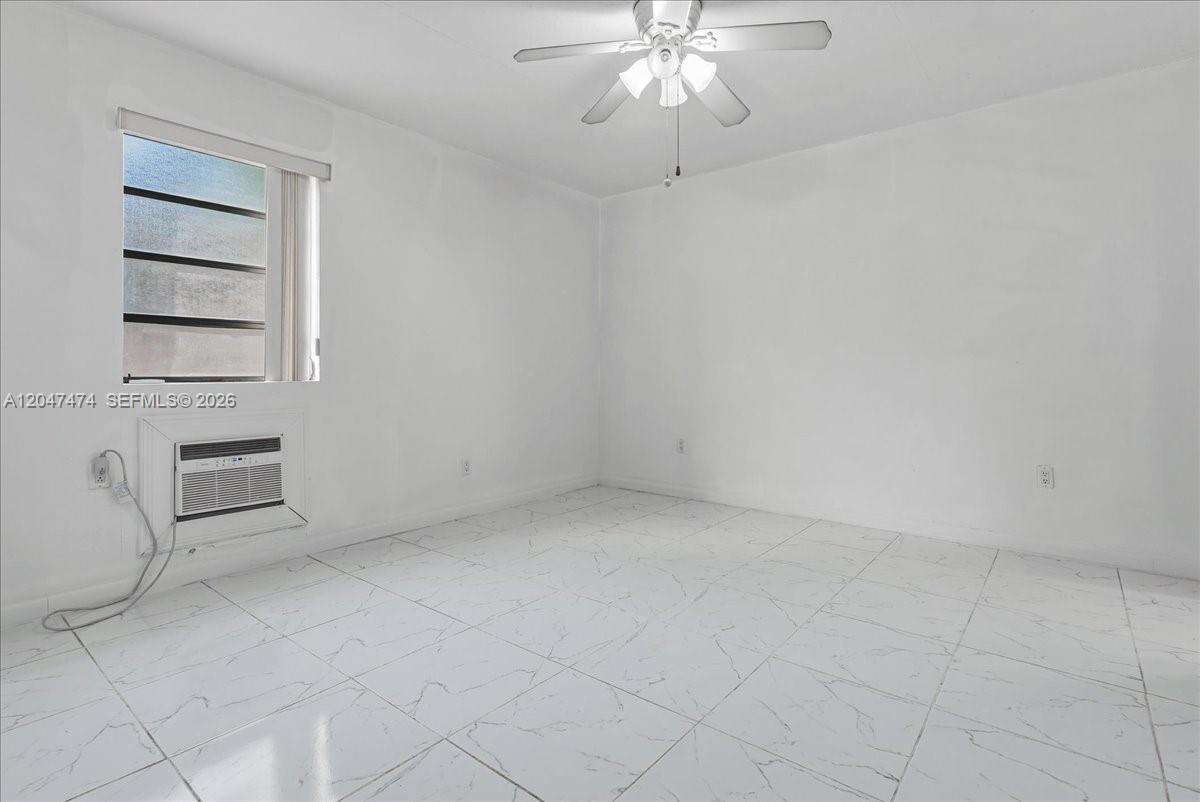 Hialeah |   N/A | Picture 22