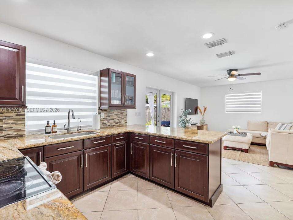 Miami | 9840 3rd St N/A | Picture 14