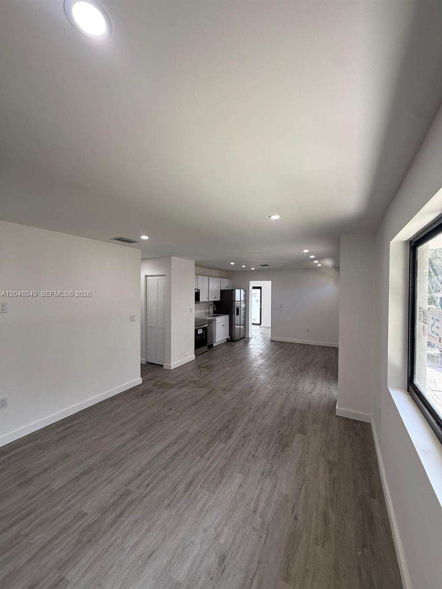 Fort Lauderdale | 2530 14th Ct N/A | Picture 11