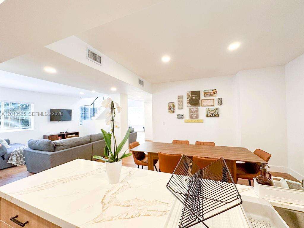 Hollywood | 1255 Jackson St N/A | Picture 21