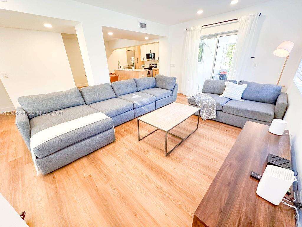 Hollywood | 1255 Jackson St N/A | Picture 33