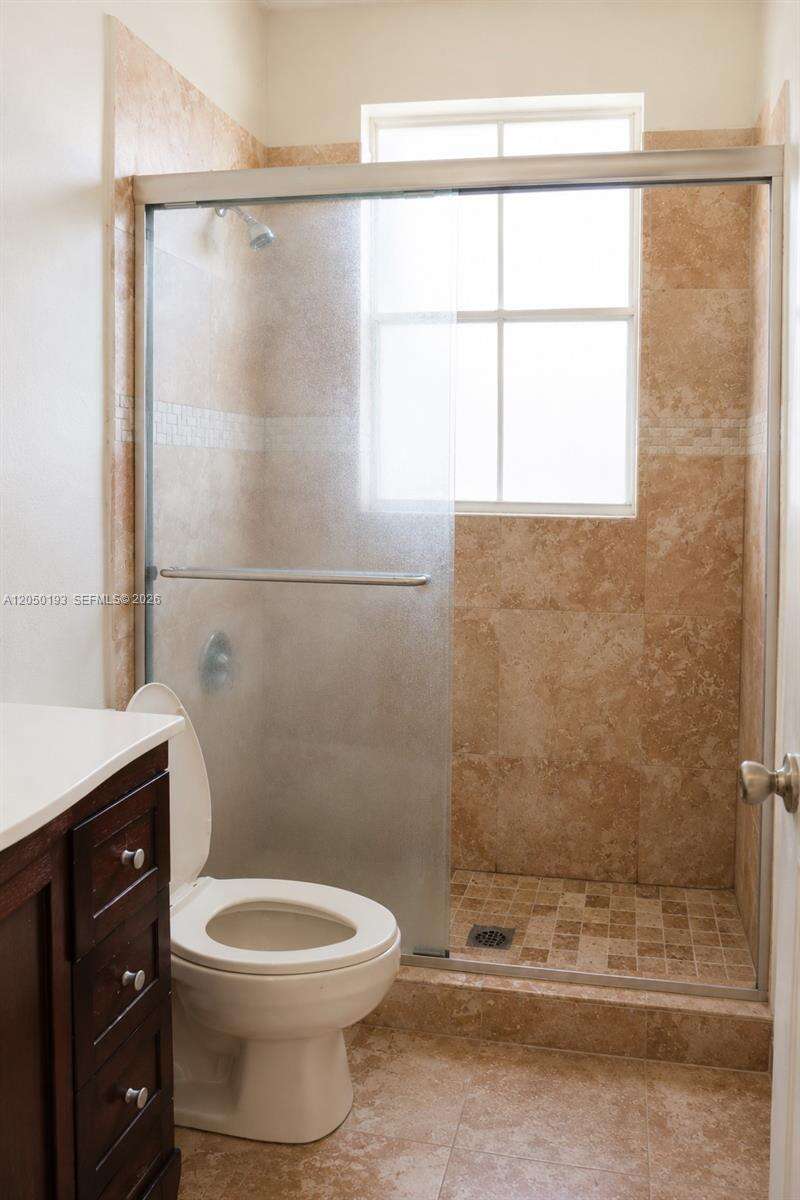 Miami | 16474 84th St N/A | Picture 13