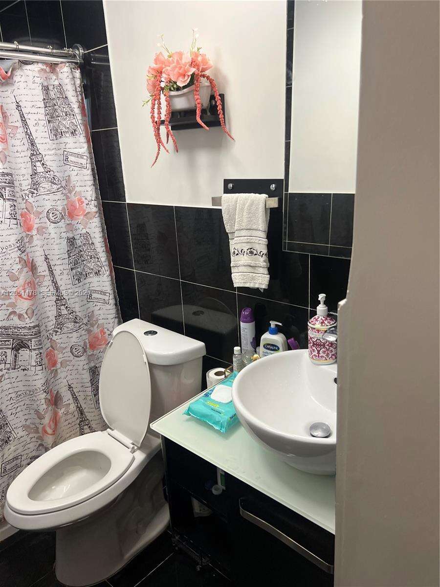 Miami | 5861 149th Ct N/A | Picture 17
