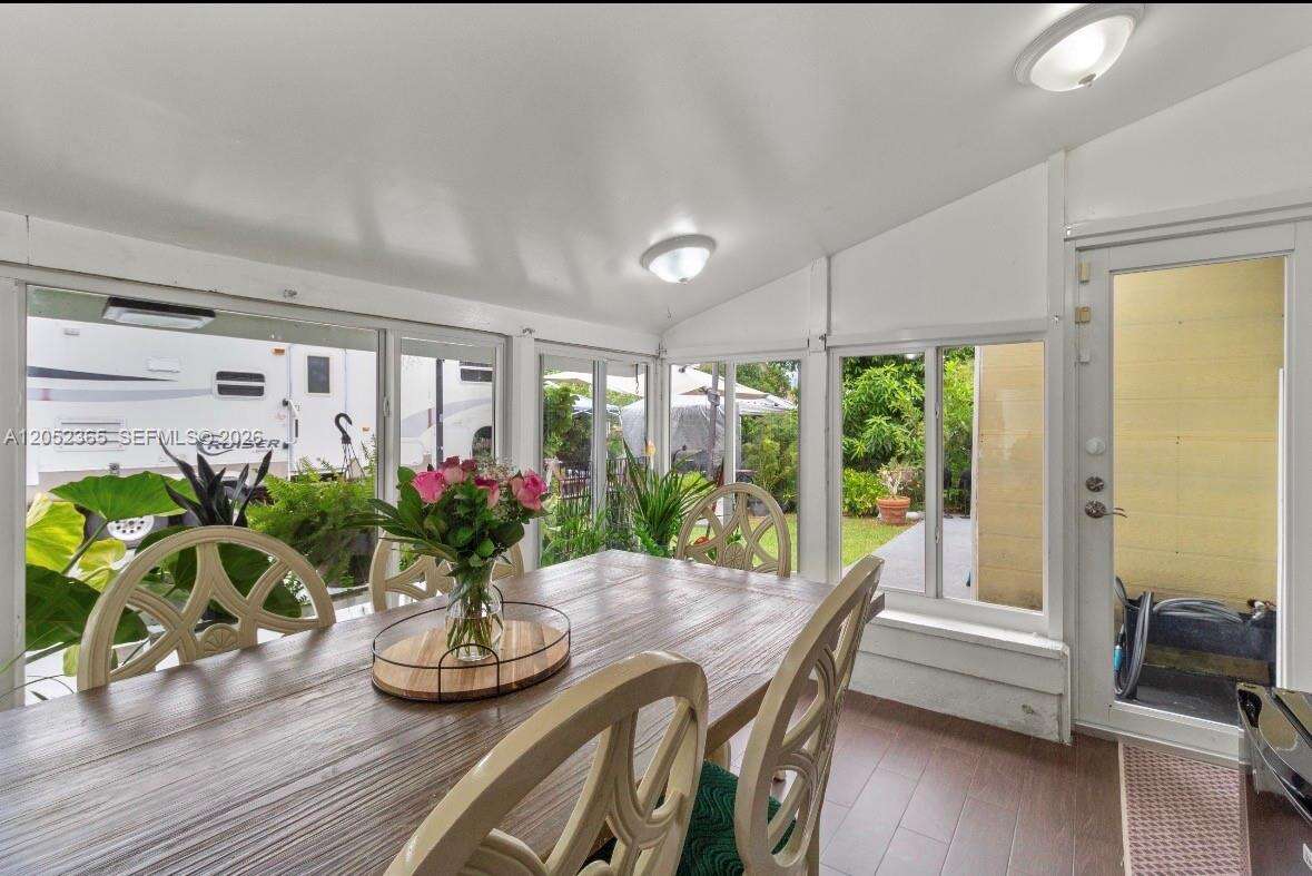 Miami | 11241 177th St N/A | Picture 24