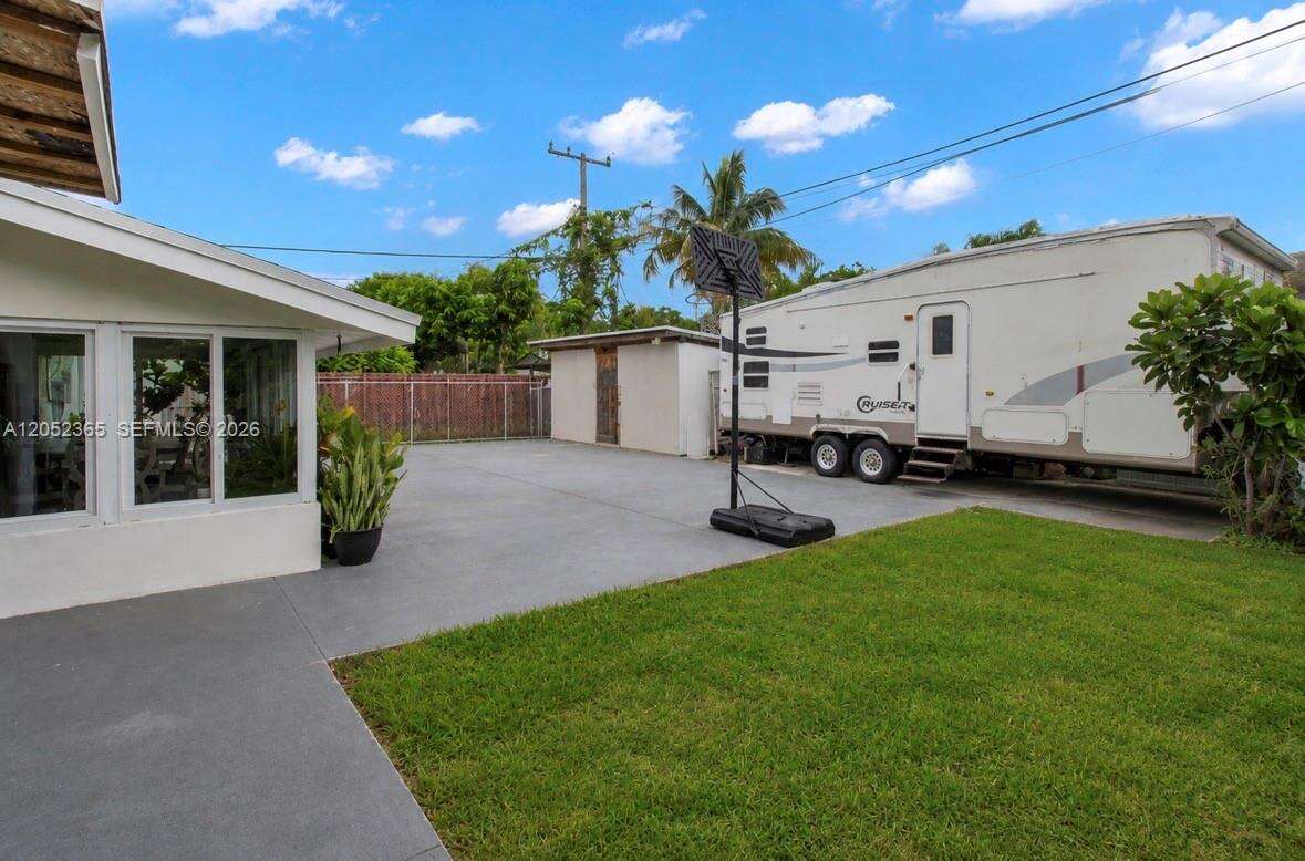 Miami | 11241 177th St N/A | Picture 25