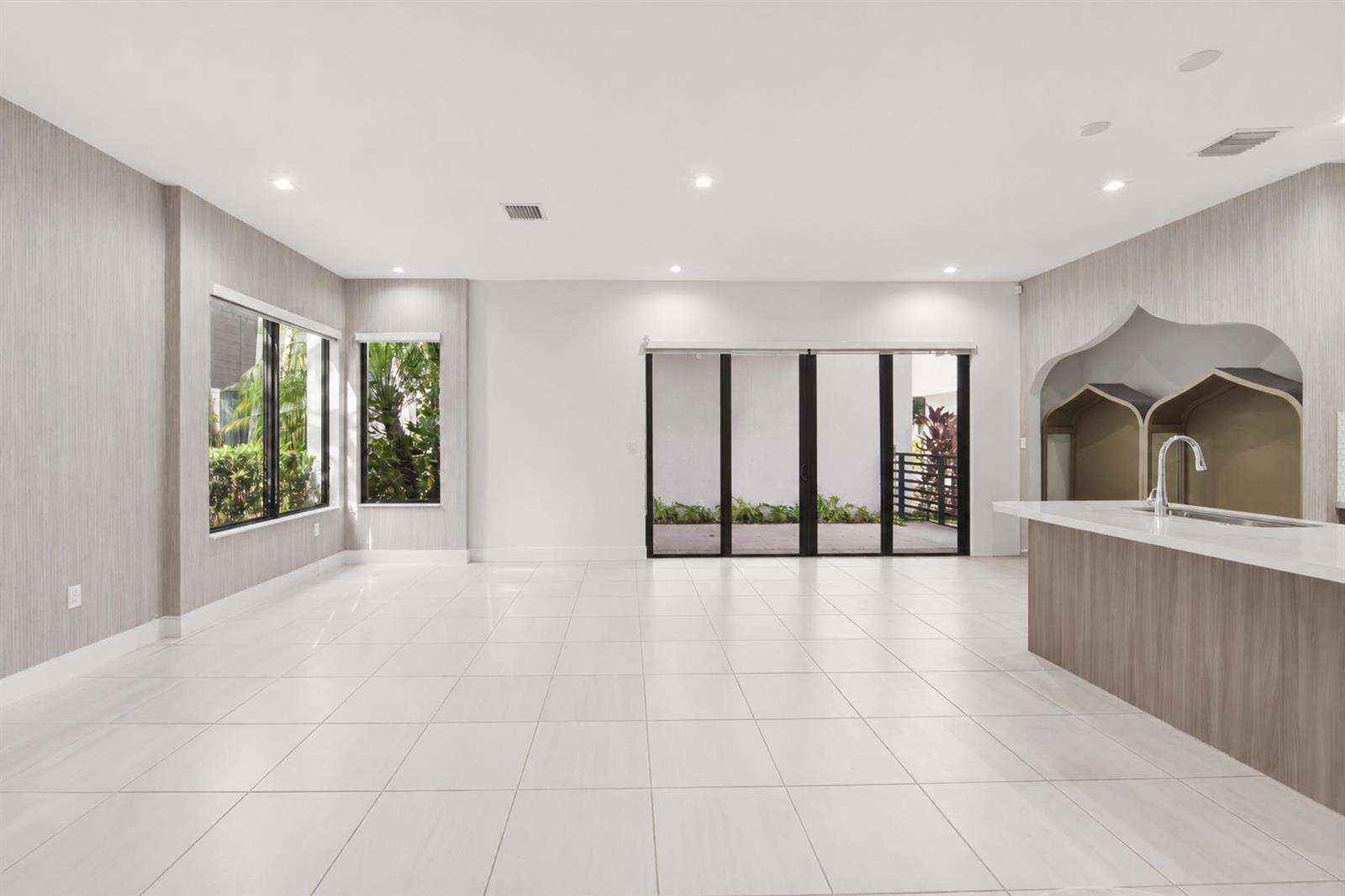 Doral | 8272 44th N/A | Picture 11