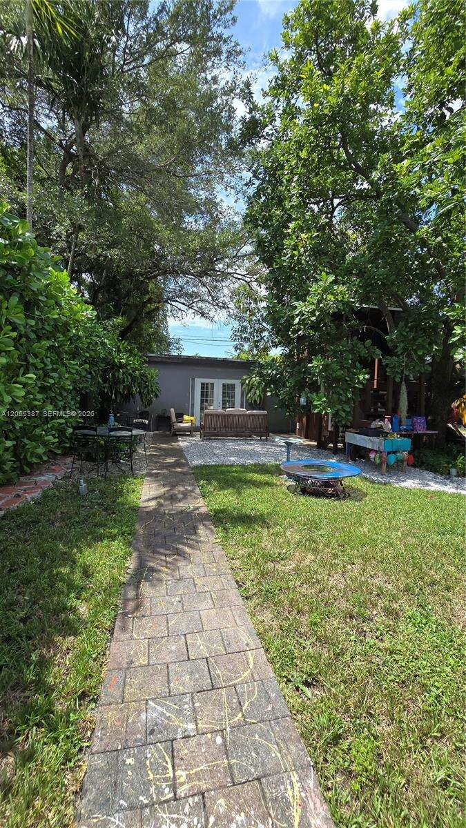 Miami | 2000 25th St N/A | Picture 7
