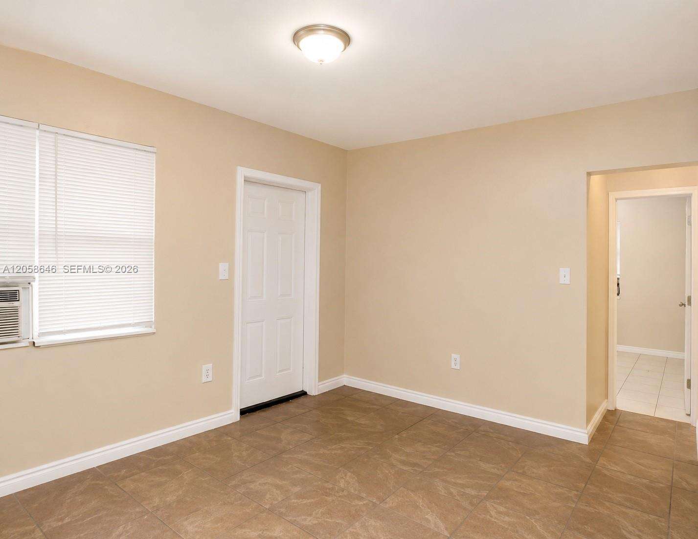 Miami | 10200 171st St N/A | Picture 14