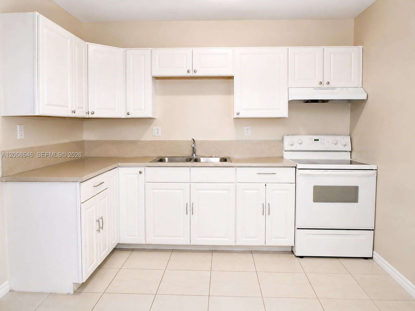 Miami | 10200 171st St N/A | Picture 15