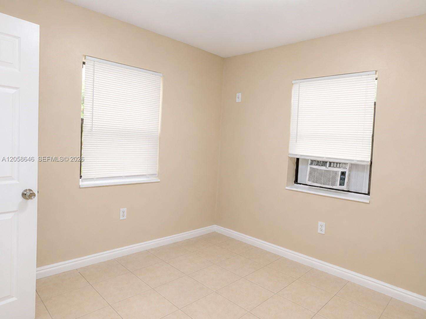 Miami | 10200 171st St N/A | Picture 18