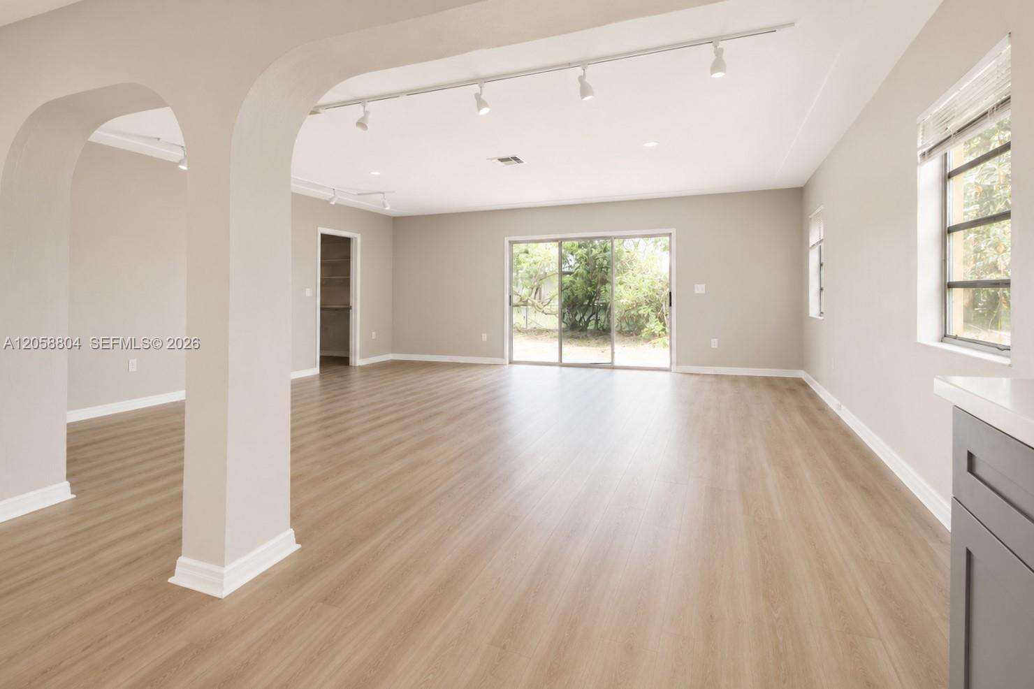 Homestead | 948 9th Ct N/A | Picture 13