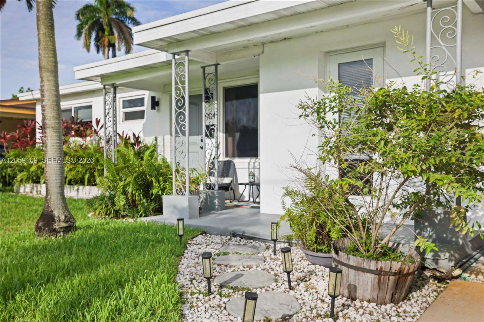 Hallandale Beach |   N/A | Picture 2