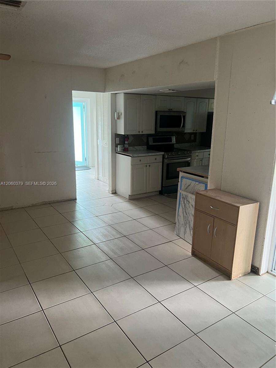 Lauderdale Lakes | 3700 25th St N/A | Picture 14