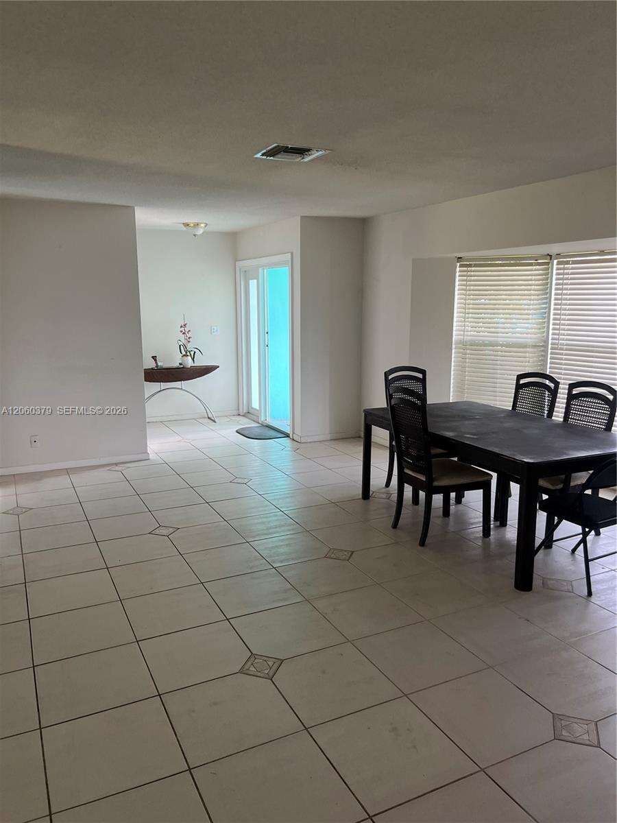 Lauderdale Lakes | 3700 25th St N/A | Picture 8