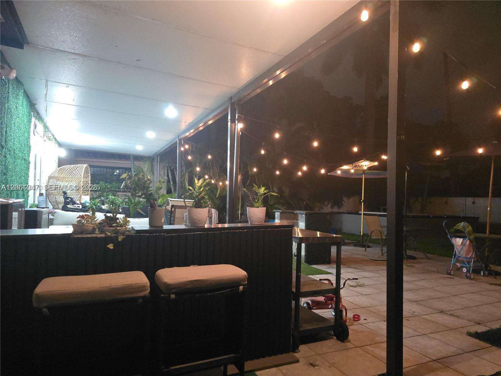 Hialeah |   N/A | Picture 17