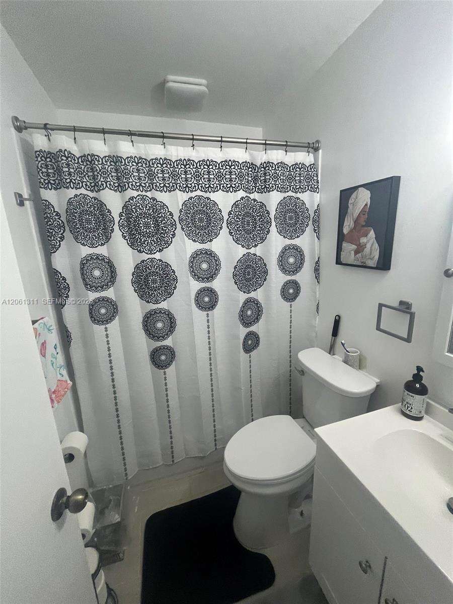 Pompano Beach | 240 23rd Ct N/A | Picture 10