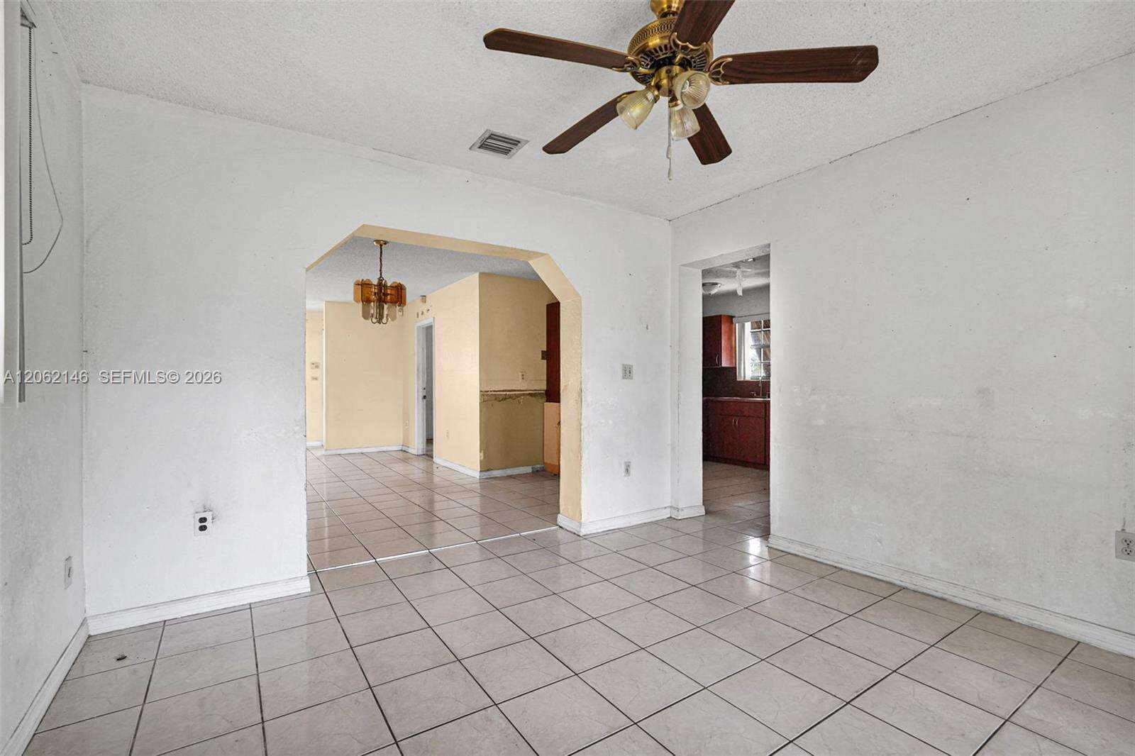 Miami | 11230 188th St N/A | Picture 17