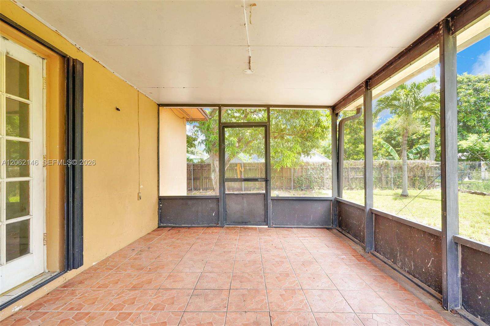 Miami | 11230 188th St N/A | Picture 42