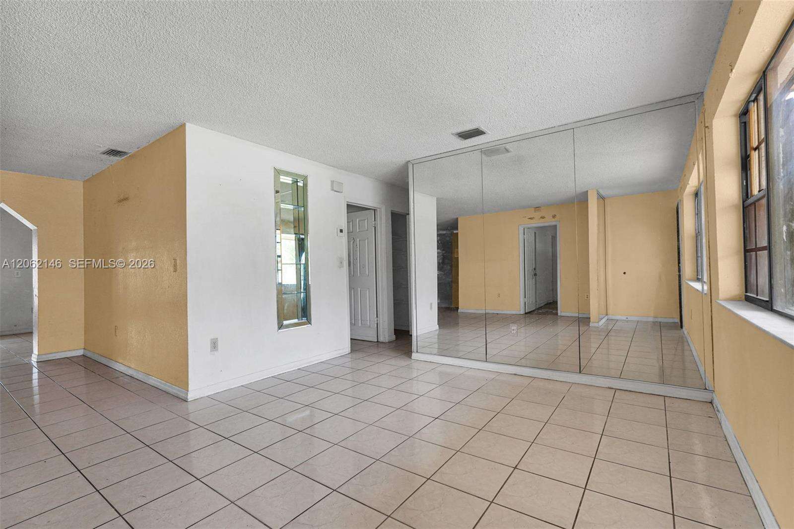 Miami | 11230 188th St N/A | Picture 6