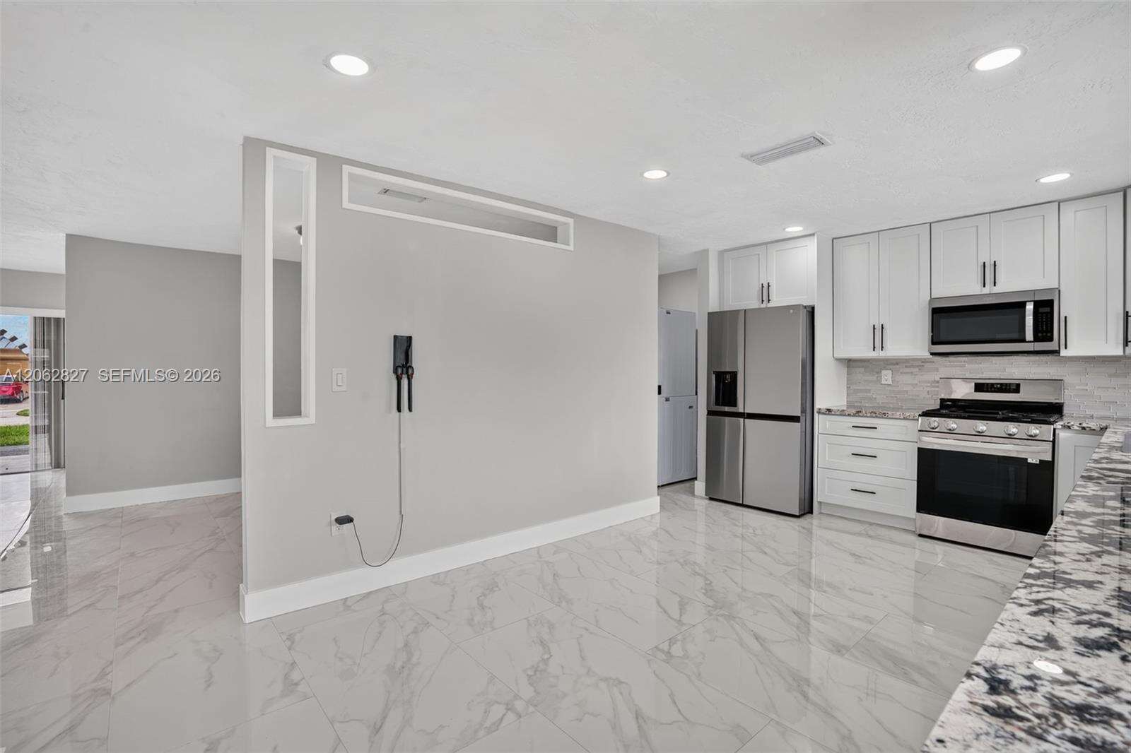 Sunrise | 9531 20th Pl N/A | Picture 7