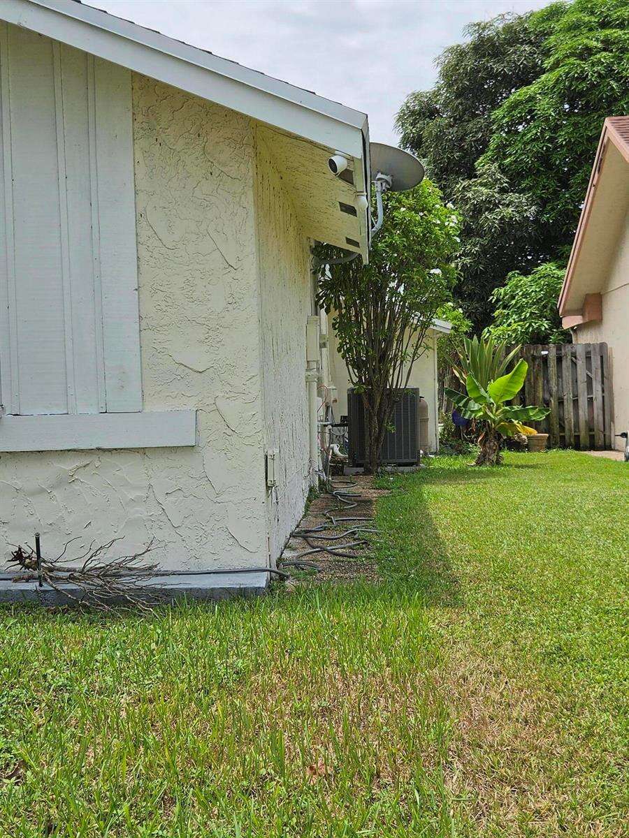 North Lauderdale | 7520 6th N/A | Picture 3