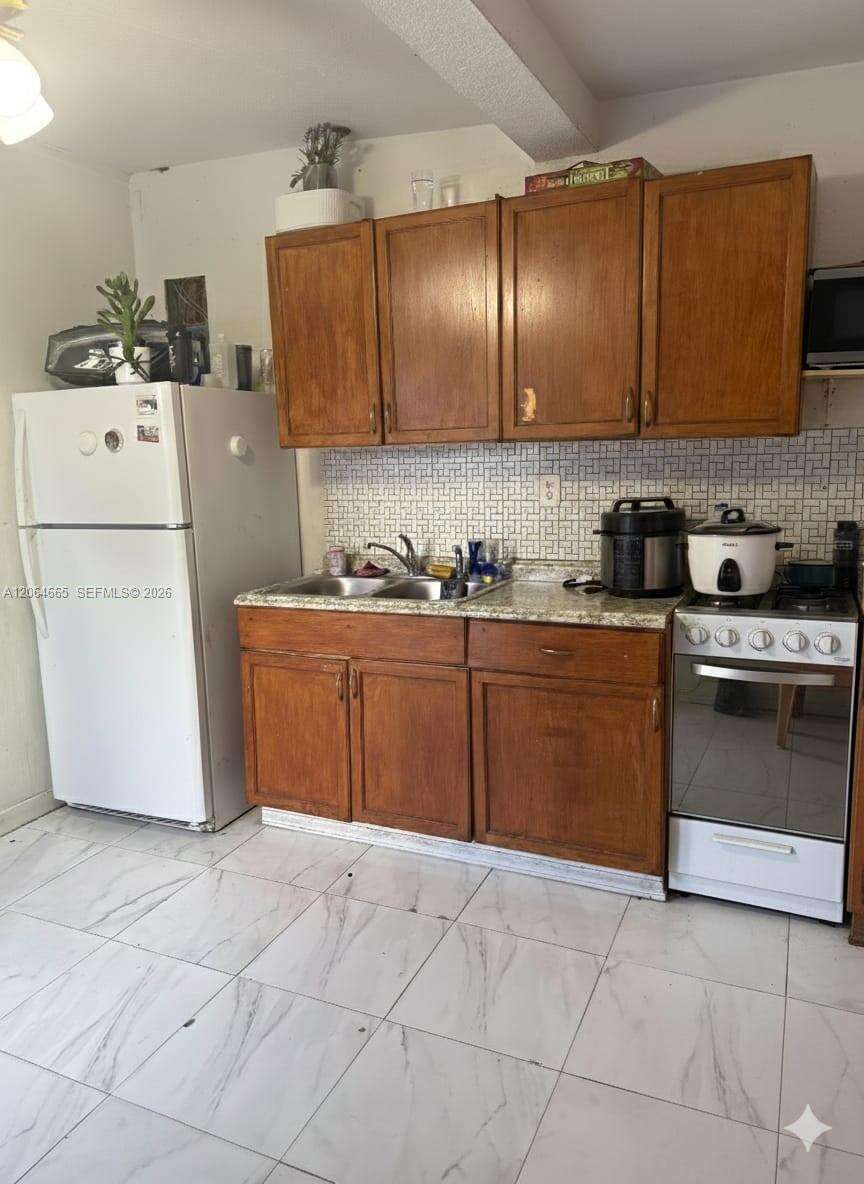 Miami | 2118 86th St N/A | Picture 6