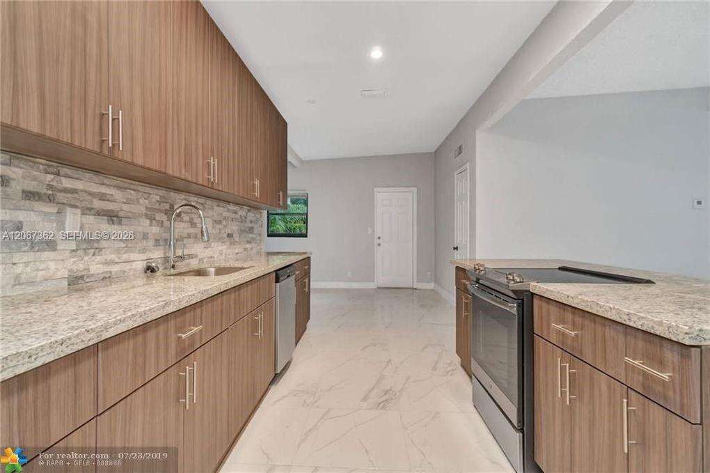 Fort Lauderdale | 486 Evanston Cir N/A | Picture 3