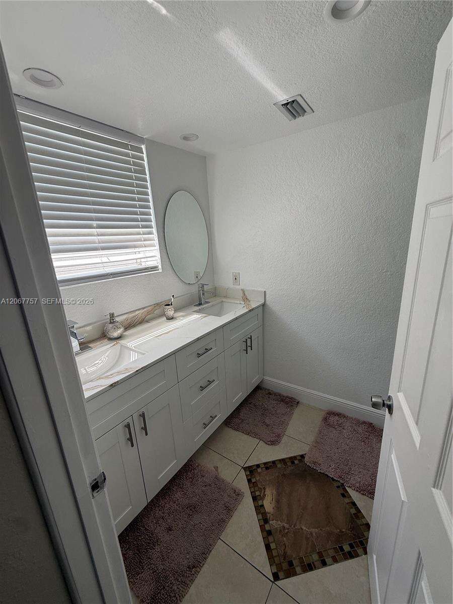 Hollywood | 2411 Wiley St N/A | Picture 12