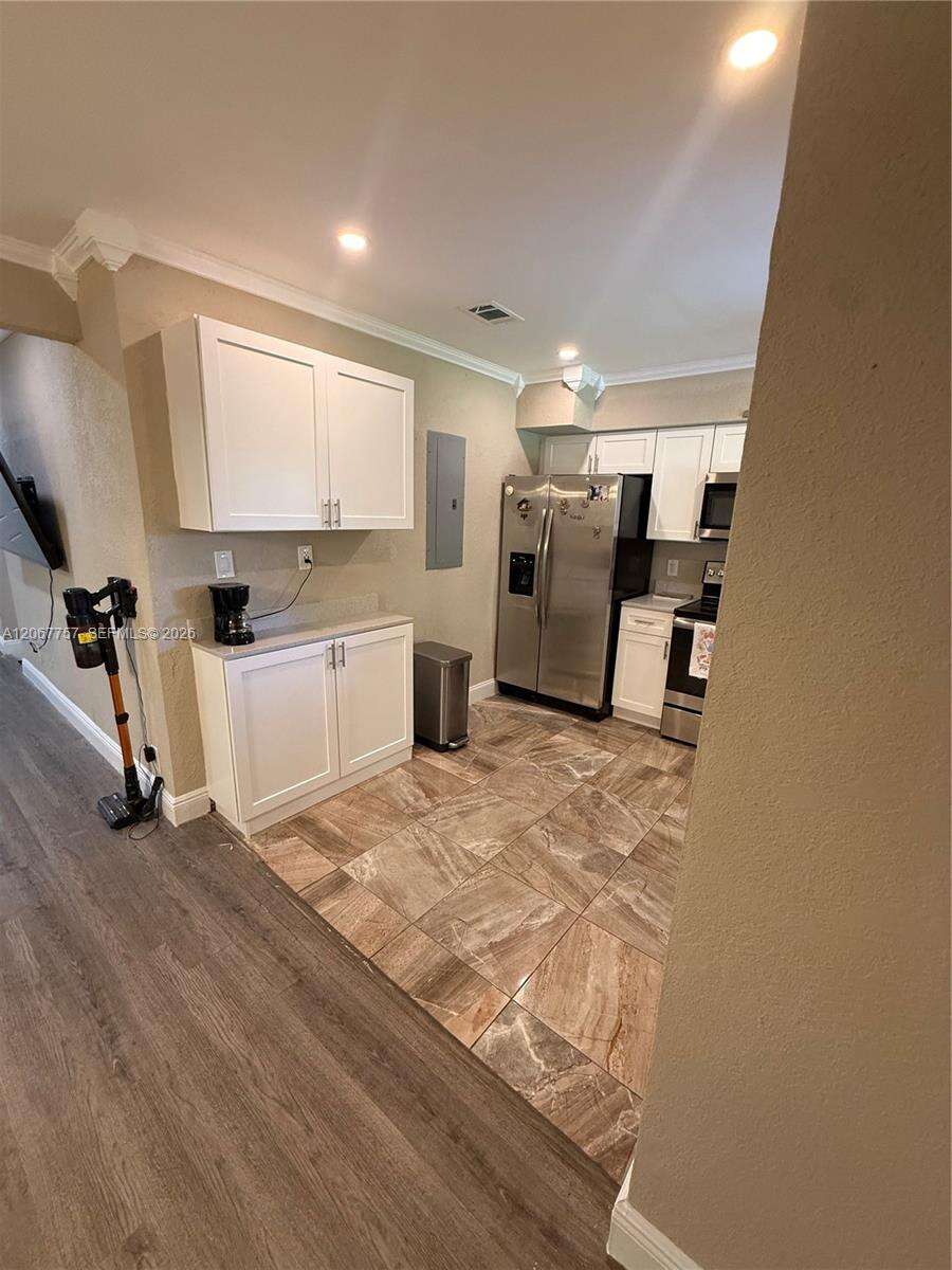 Hollywood | 2411 Wiley St N/A | Picture 36