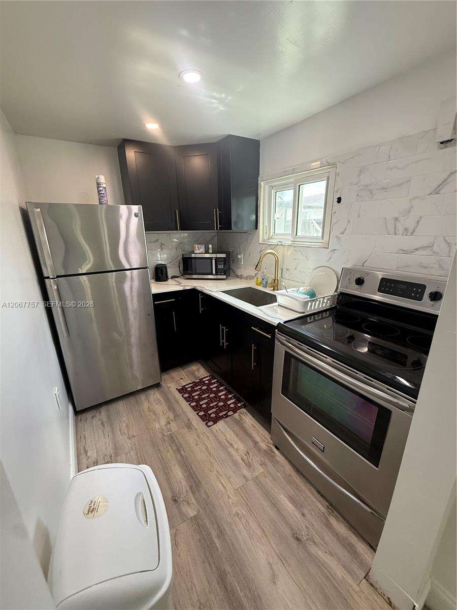 Hollywood | 2411 Wiley St N/A | Picture 47