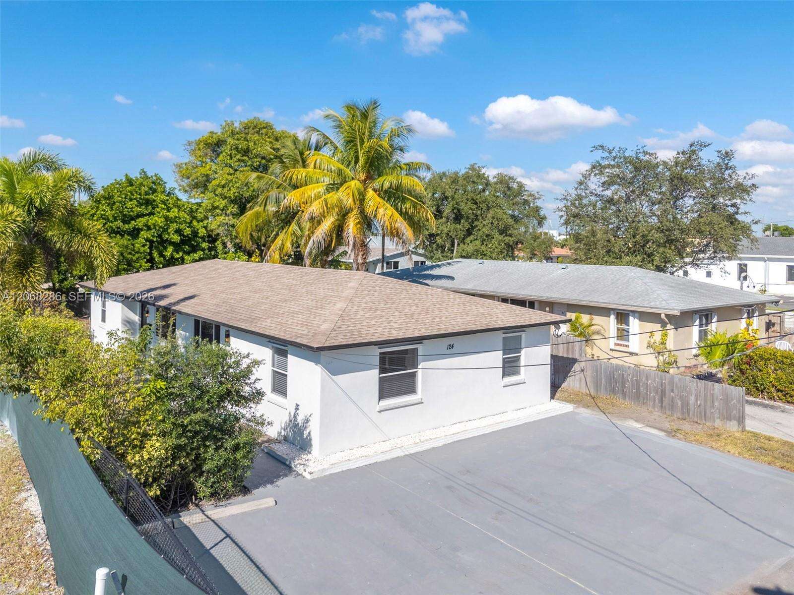Hallandale Beach |   Unit #1-2 | Picture 2