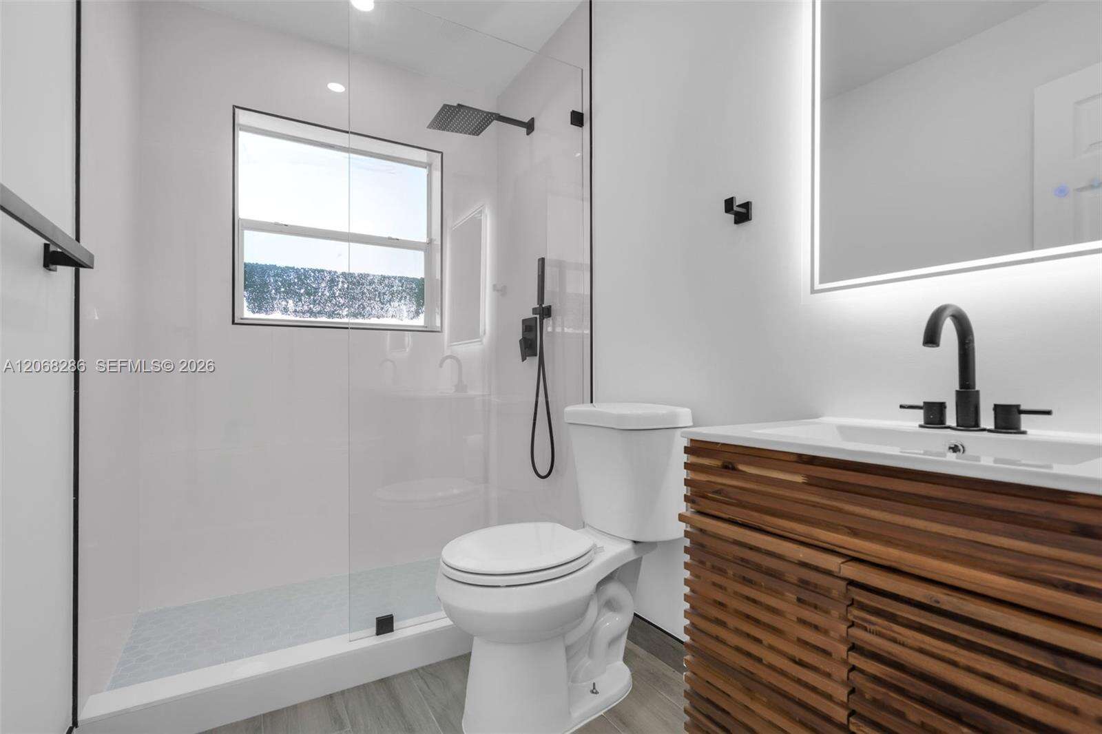 Hallandale Beach |   Unit #1-2 | Picture 5