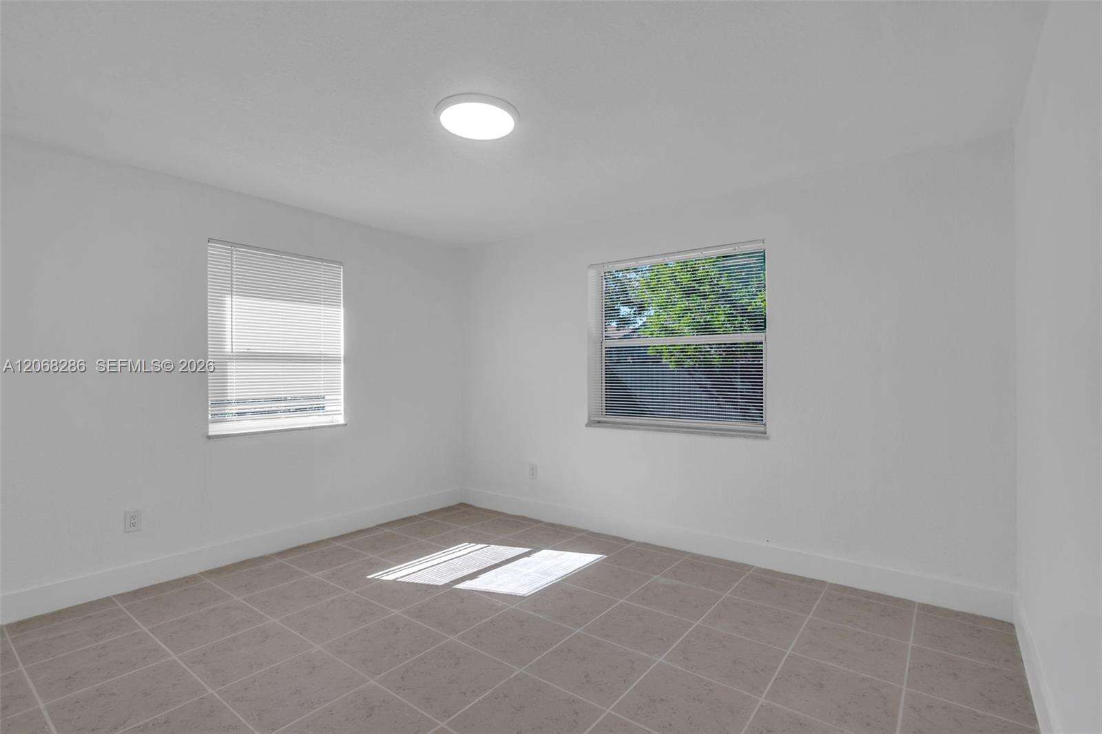 Hallandale Beach |   Unit #1-2 | Picture 9