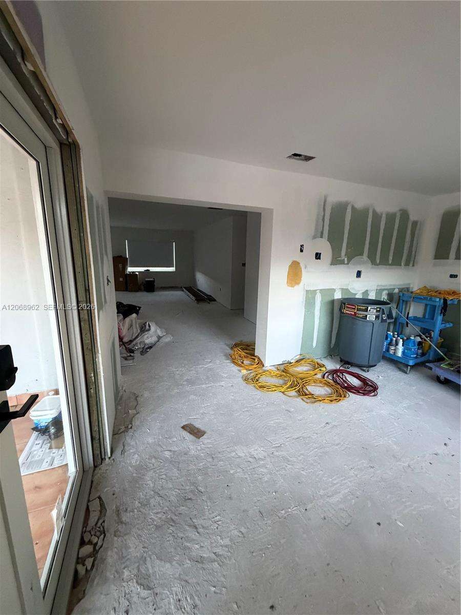 Miami | 15171 70th St N/A | Picture 12